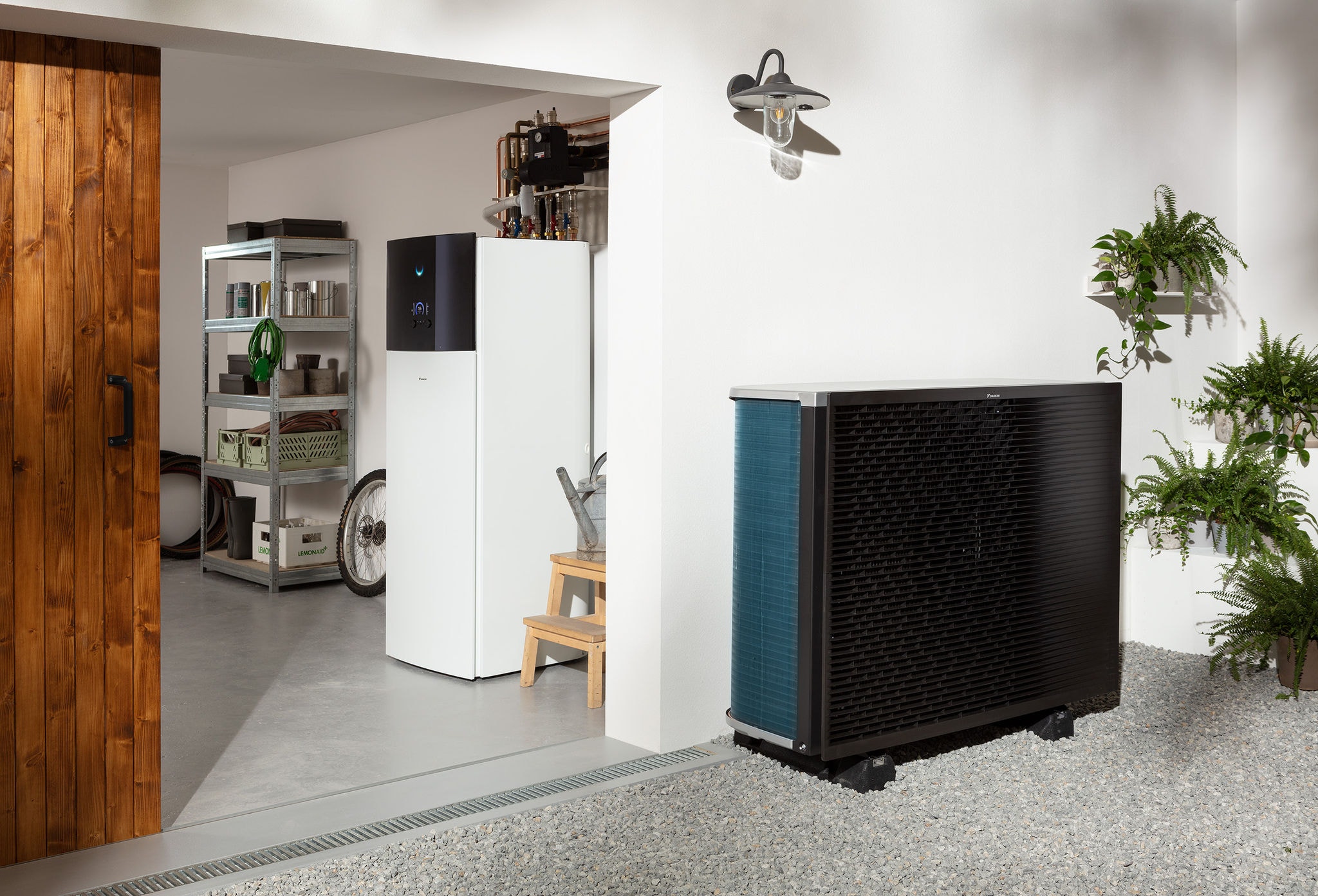 Αντλία θερμότητας Daikin Altherma εγκατεστημένη σε αποθηκευτικό χώρο