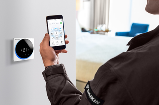 BRC1HHDW_app_Marriot_01_Installation picture.jpg